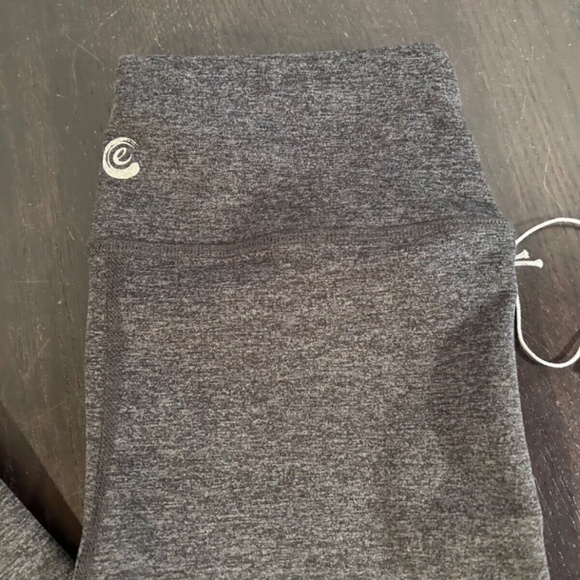 Johnny Was Calme Ease Space Dye High Waist Leggings Gray Size XS - Picture 2 of 6